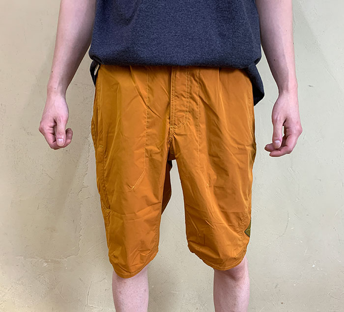 DC GRAPHITE 1/2 SHORTS（グラファイト1/2ショーツ）