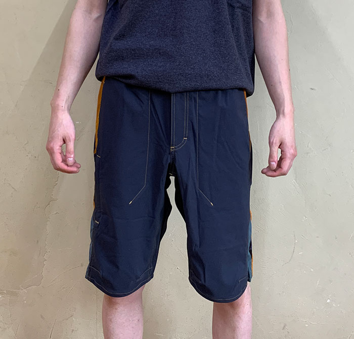 DC GRAPHITE 1/2 SHORTS（グラファイト1/2ショーツ）