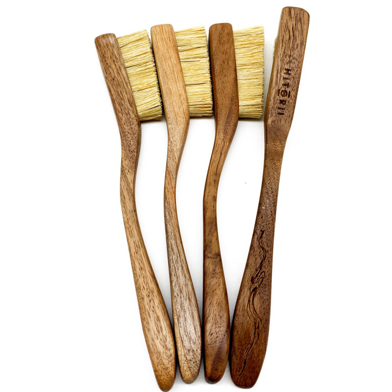 HT Walnut Brush  (ウォールナットブラシ)