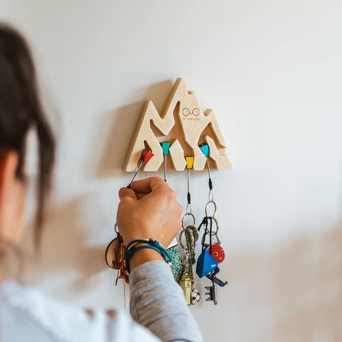 YY KEY HOLDER MOUNTAIN（キーホルダーマウンテン）