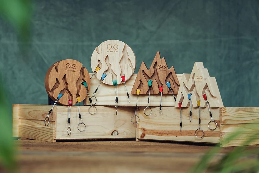 YY KEY HOLDER MOUNTAIN（キーホルダーマウンテン）