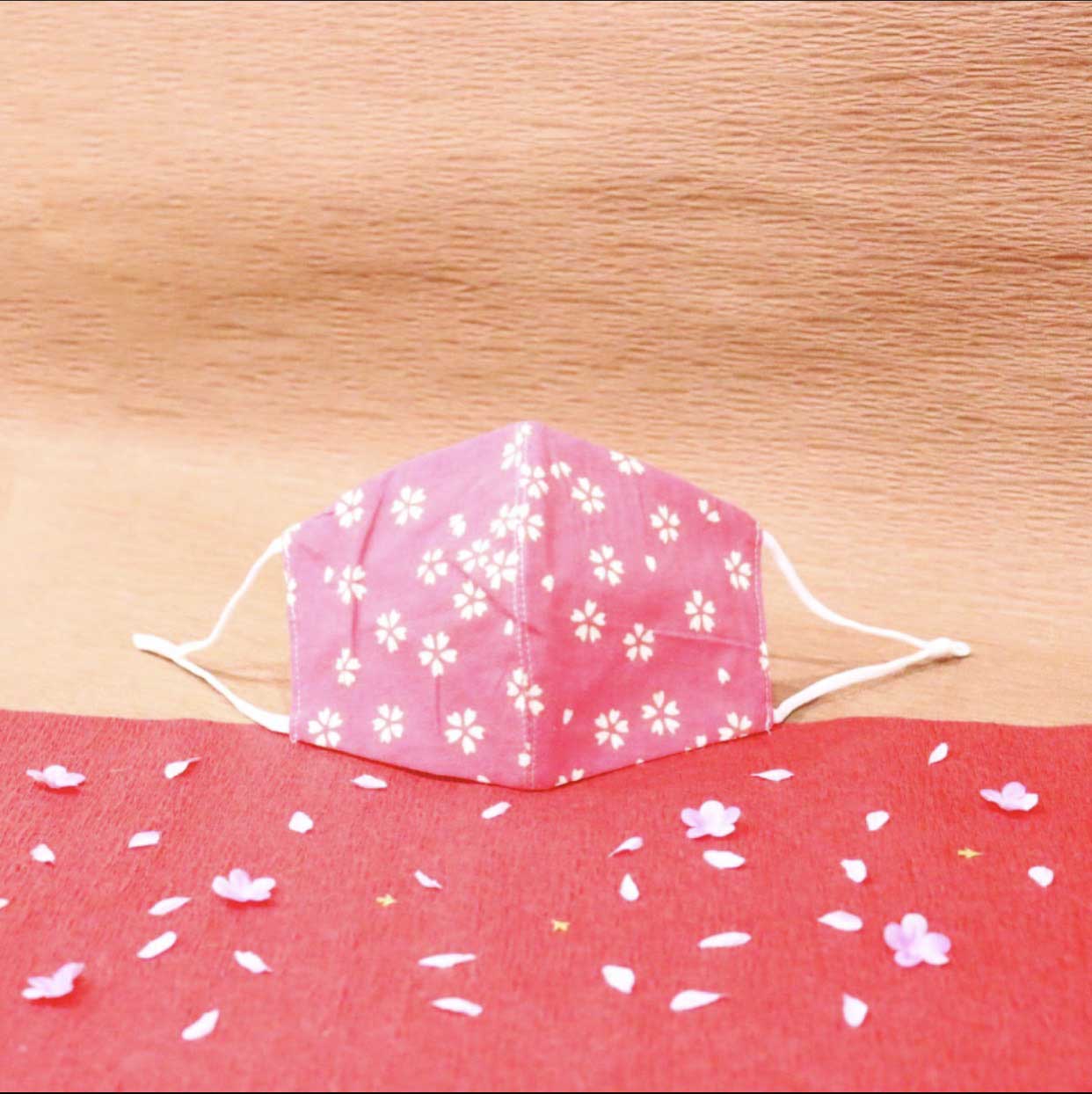 梨園染めマスク　桜文様