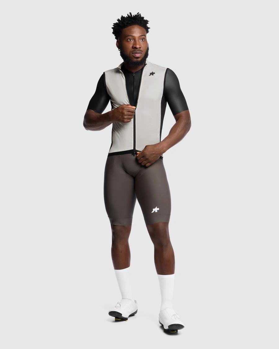 SALE〈ASSOS〉MILLE GT WIND VEST ベスト C2 _Foundation Green