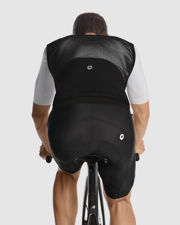 ASSOS MILLE GT WIND VEST C2 ブラック Mサイズ MILLE GT Wind Vest C2 Boss x Assos, blackSeries » ASSOS Of