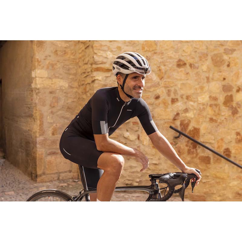 リアル・ソシエダ MERINO 8番 ジャージ Lサイズ macron リアル・ソシエダ MERINO 8番 ジャージ Lサイズ macron