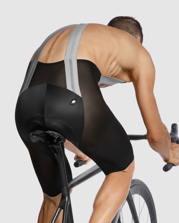 ASSOS〉EQUIPE RSR BIBSHORTS SUPERLEGER S9 ビブショーツ