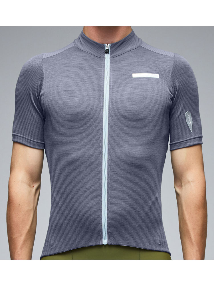 Q36.5〉Adventure Tech Merino Jersey ジャージ _Grisaille Blue | Q36