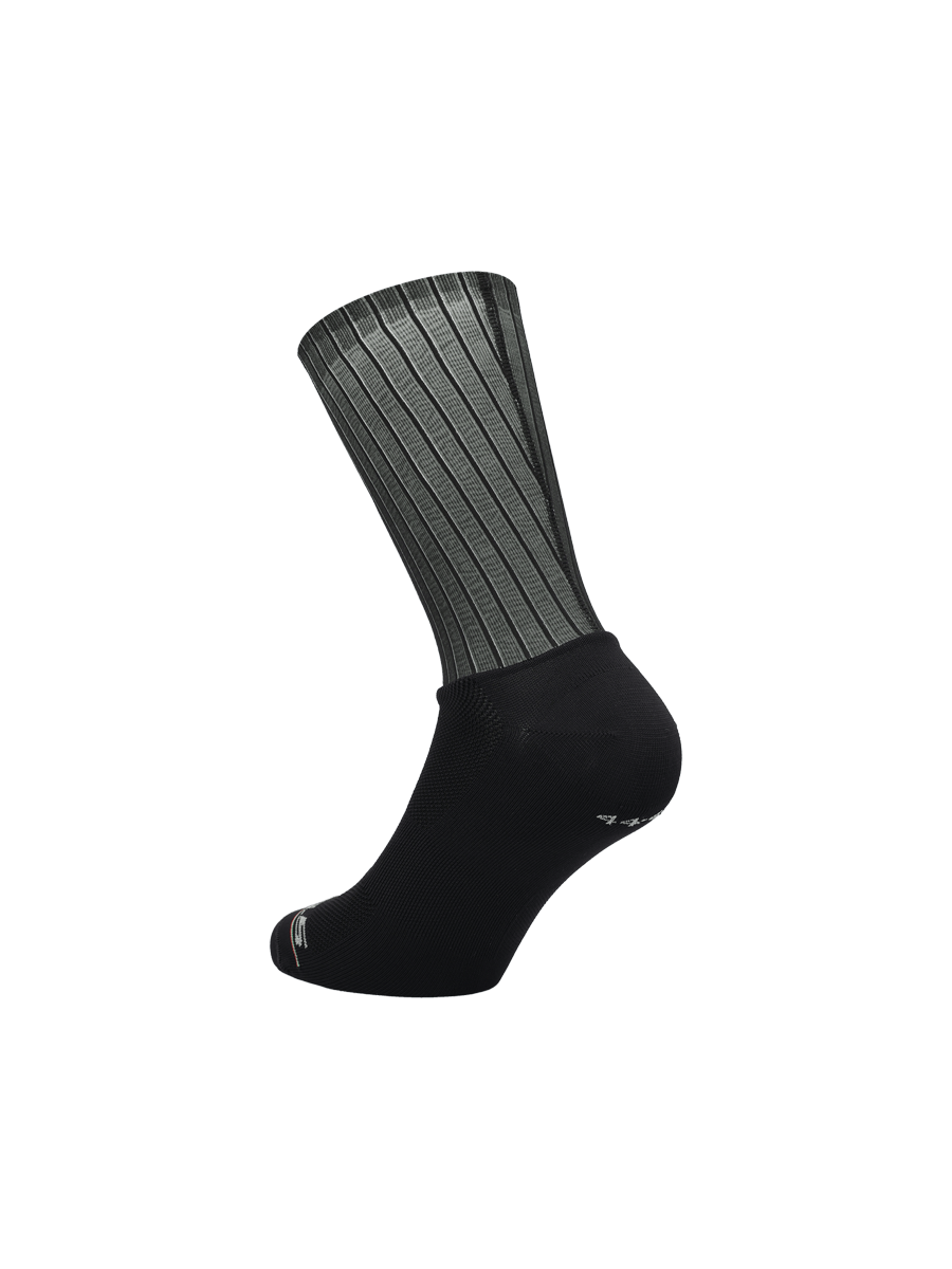 Q36.5〉Aero Socks エアロ ソックス _Black | Q36.5 | SUNNYSIDE松谷