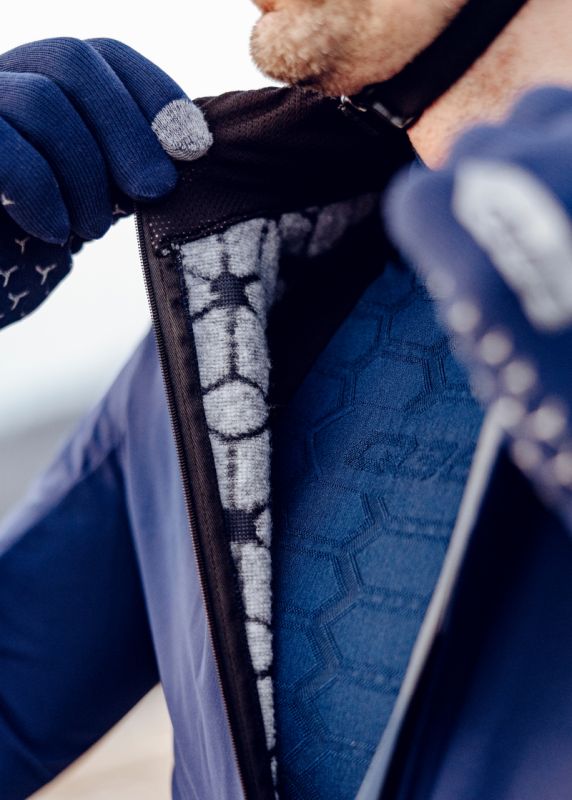 Q36.5ベースレイヤー3 ロングスリーブ ネイビー L-XL Q36.5〉Base Layer 3 Long Sleeve ベースレイヤー3 _IceGrey