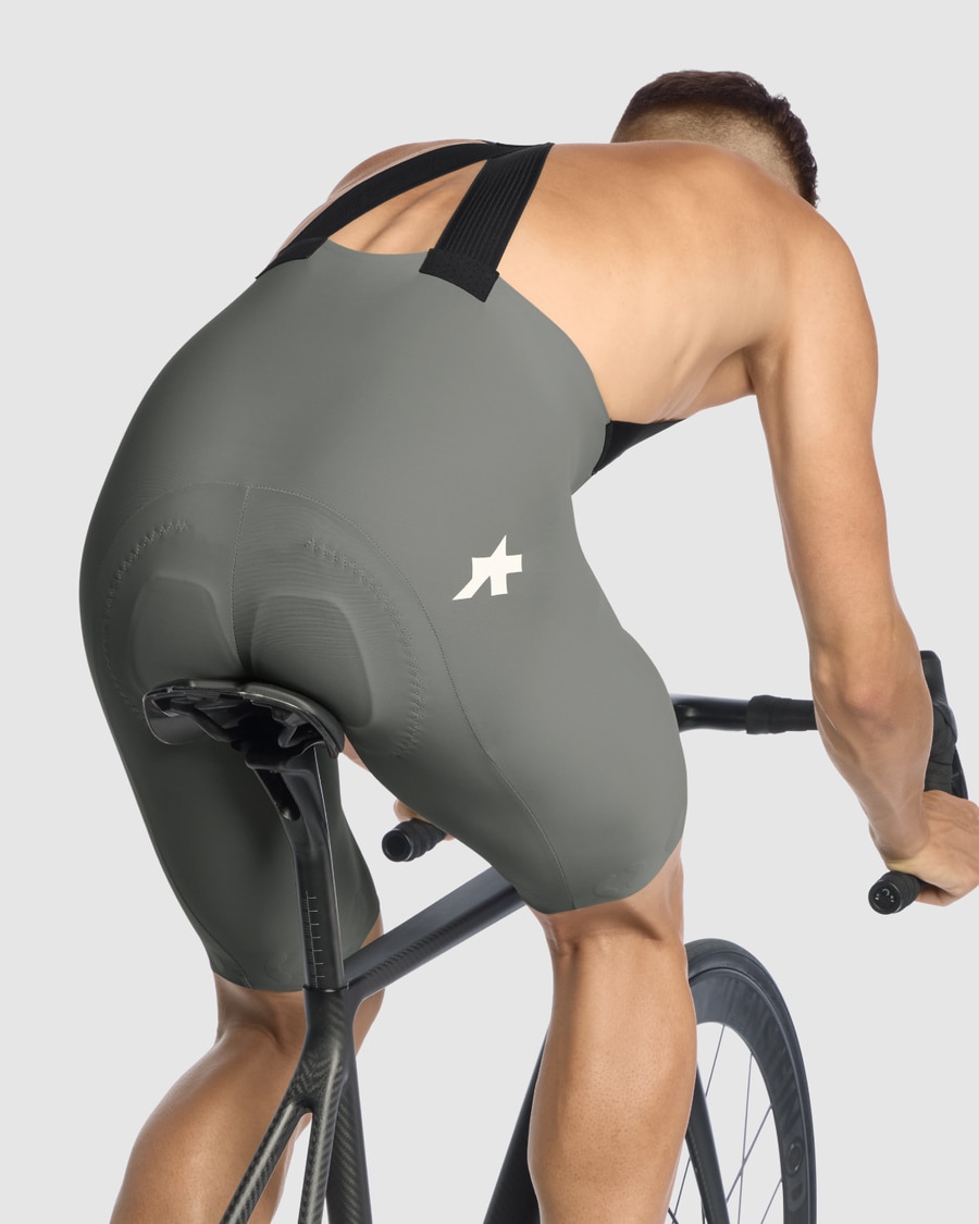 値下げ【新品】Assos EquipeR ビブショーツS11水色Mサイズ 値下げ【新品】Assos EquipeR ビブショーツS11水色Mサイズ - メルカリ