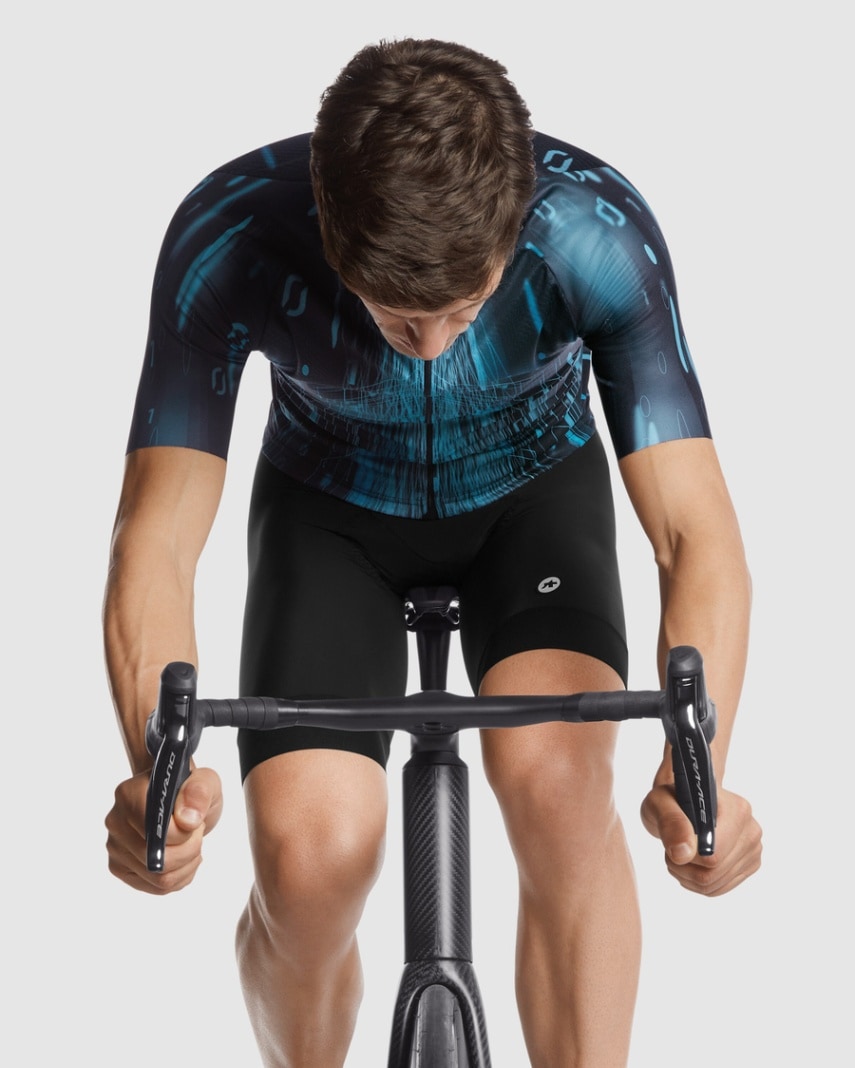 ASSOS〉MILLLE GT JERSEY C2 Drop Head ジャージ _Cyber Blue ASSOS〉MILLLE GT JERSEY C2 Drop Head ジャージ _Cyber Blue