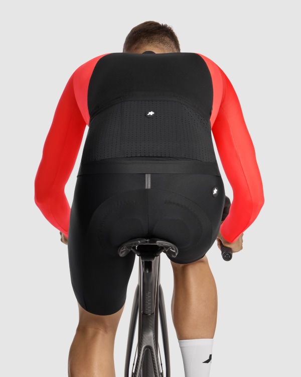 ASSOS〉EQUIPE R SPRING FALL GILET S11 ジレ ベスト _lollyRed