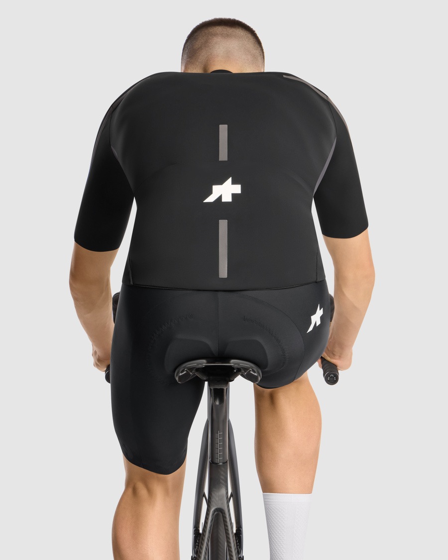ASSOS〉EQUIPE R Thermo Rain Jersey S11 ジャージ _Black Series
