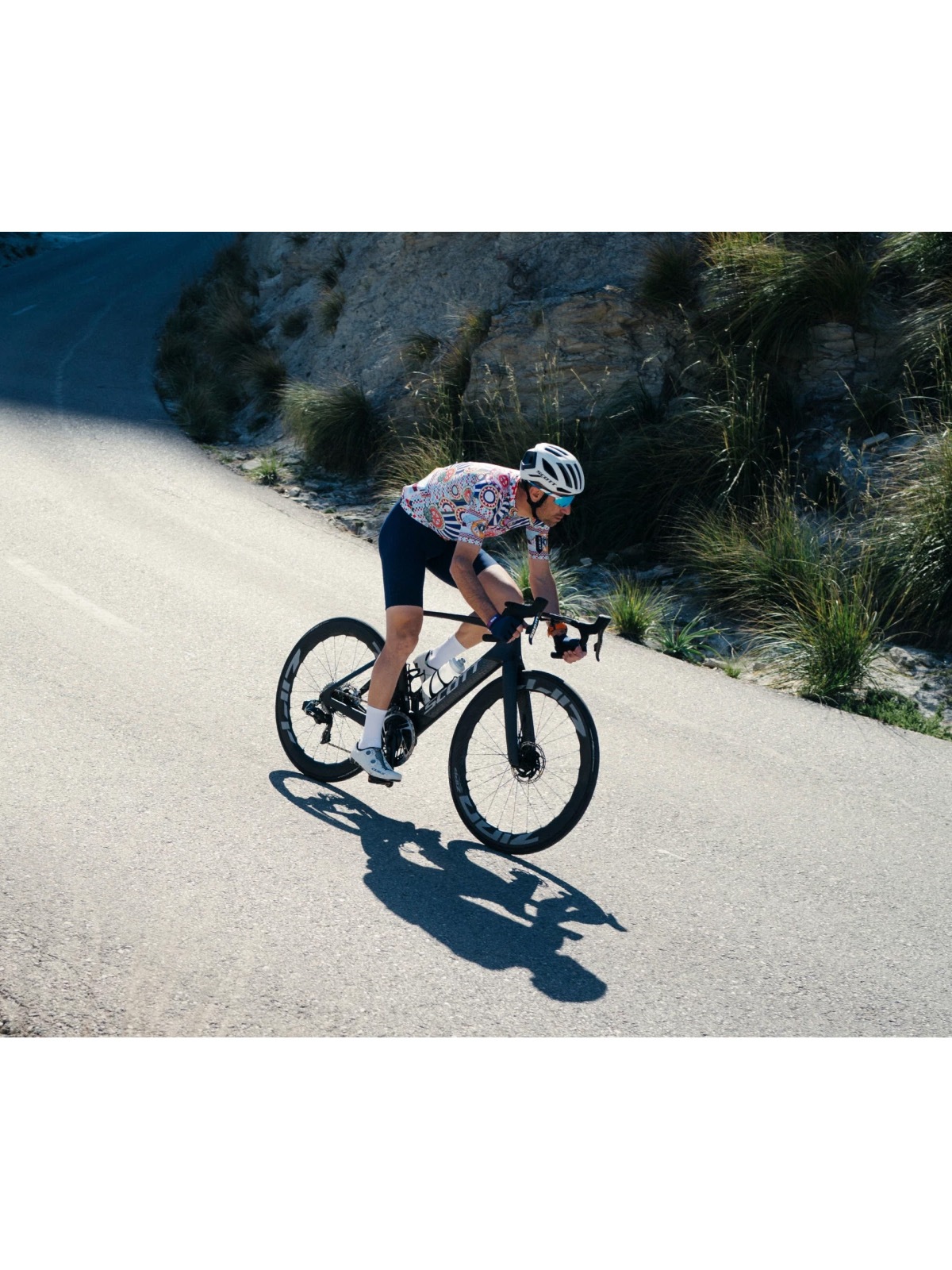 Q36.5 サイクルビブショーツ　サイズs Q36.5〉Gregarius Essential Bib Shorts ビブショーツ _Navy