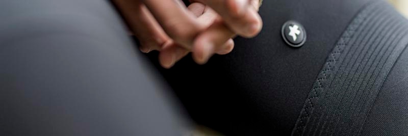 ASSOS〉EQUIPE RS SPRING FALL ビブショーツ S9 _BlackSeries | ASSOS