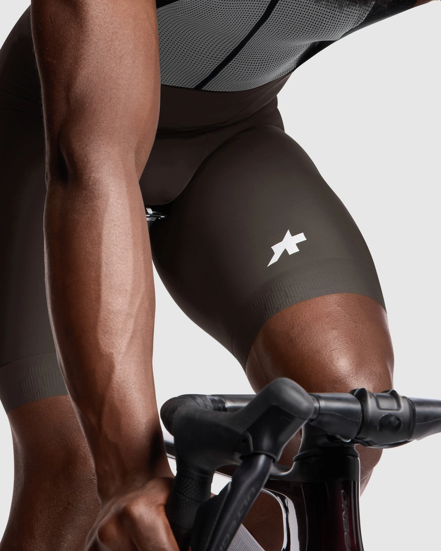 ASSOS〉MILLE GT Bib Shorts S11 ビブショーツ _WILD BROWN | ASSOS