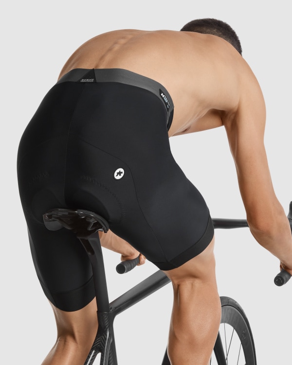 ASSOS〉MILLLE GT HALF SHORTS ハーフ ショーツ C2 _BlackSeries