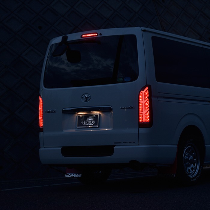 HELIOS 200系ハイエース テールランプ LEDユーロビーム 左右セット