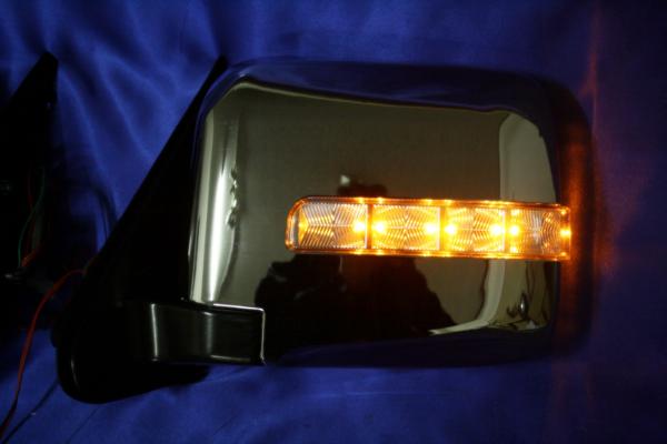 ニッサン E25 ドアミラー LED メッキ 電動格納式 E25キャラバン 後期 メッキLEDドアミラー 電動格納 左右セット : plum