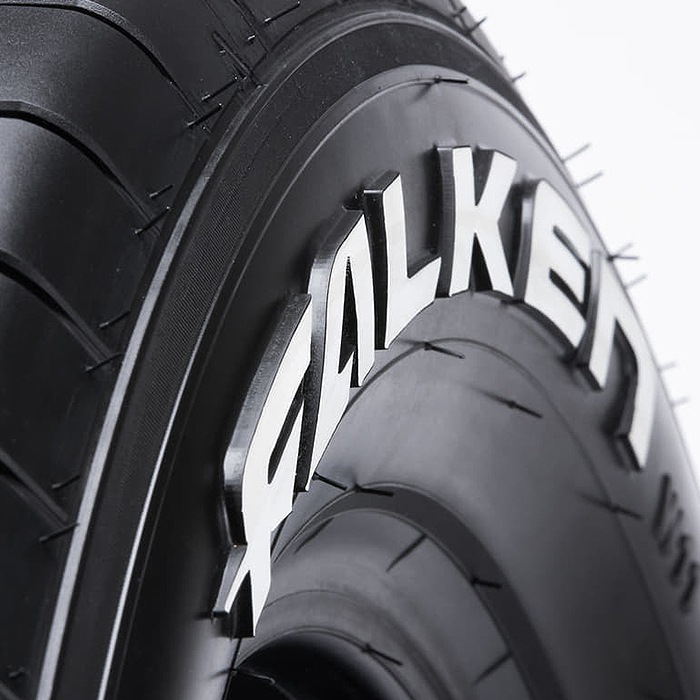 デイトナ 16インチ レッド ファルケン W11 215/65R16C ホワイトレター