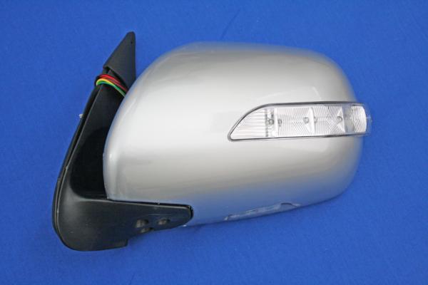 ハイエース LEDウィンカー ウェルカムランプ付き 電格式ドアミラー　左右セット 楽天市場】トヨタ 200系 ハイエース LEDウインカー ウェルカムランプ