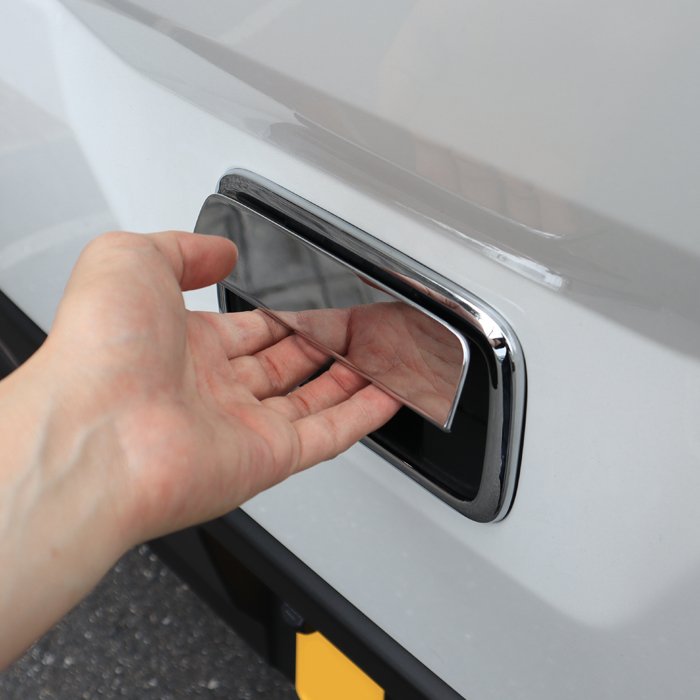 ダイハツ 新型 アトレー用 ハイゼットカーゴ バックドア　ガーニッシュ