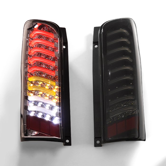 NV350 キャラバン E26 前期 フルLED フルファイバー テールランプ 左右