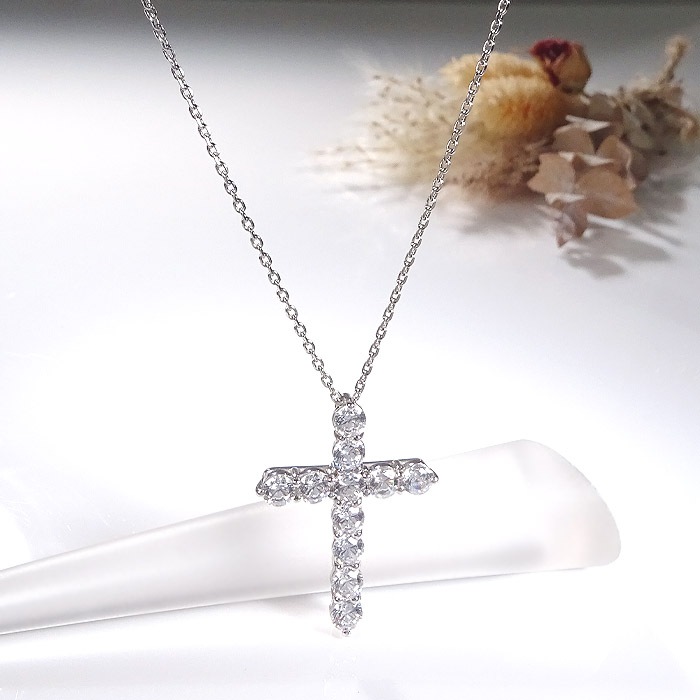 Pt900【2.0ct】ダイヤモンド クロスモチーフ ペンダント