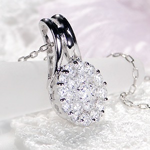 PT900 0.7ct ダイヤモンドフラワー パヴェ ペンダント ネックレス【SIクラス】