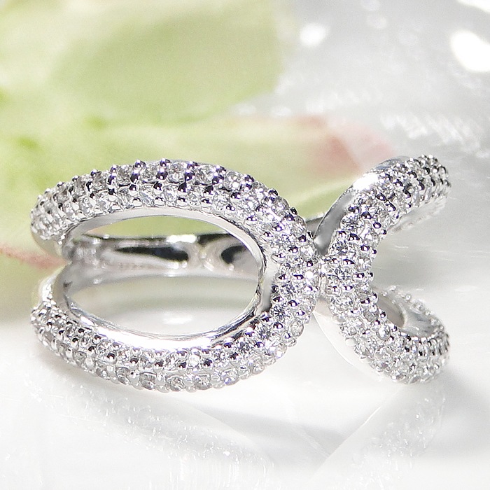 Pt950/K18YG ダイヤモンド リング【0.7ct】