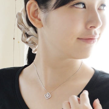 pt900 0.5ct ダイヤモンド クローバー ネックレス