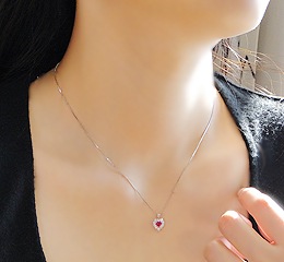 pt900 ハートシェイプ ルビー/ダイヤモンド ペンダント