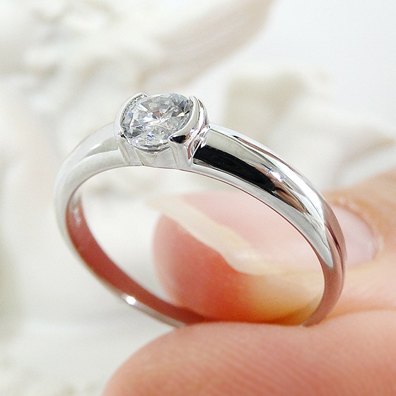 Pt950/K18YG 一粒 ダイヤモンド リング 【0.3ct】