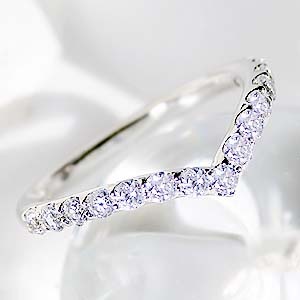 Pt950 ダイヤモンドV字ハーフエタニティリング