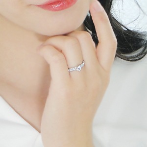 pt950 ダイヤモンド リング【中石 0.3ct H-SI-Good】【0.76ct】　csr0306-pt