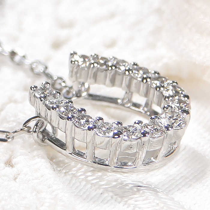 Pt900/K18YG 0.20ct ダイヤモンド 馬蹄 ネックレス【0.20ct 】 CSN00243