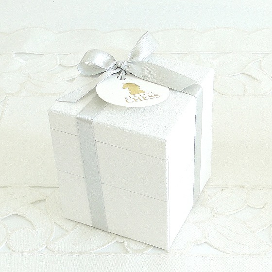 Pt950/K18YG ダイヤモンドラインネックレス 0.2ct ジュエリーギフト 甲州ワイン