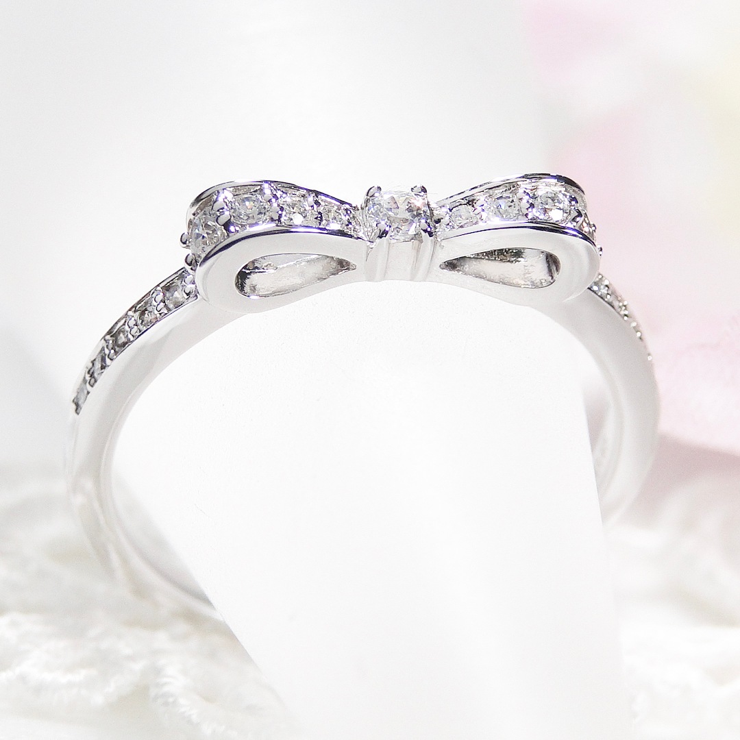 pt950 【0.2ct】ダイヤ リボン リング　センター石　ハート＆キューピッド　☆鑑別カード・専用スコープ付