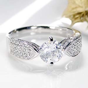 Pt900 大粒1カラットダイヤモンドリング