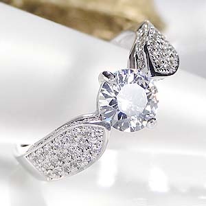 １カラット　ダイヤモンドリング　中央宝石研究所鑑定書つき　pt900 ダイヤモンド リング【1.45ct 】【限定２本】中石大粒1カラット！