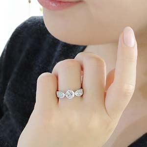 １カラット　ダイヤモンドリング　中央宝石研究所鑑定書つき　pt900 ダイヤモンド リング【1.45ct 】【限定２本】中石大粒1カラット！