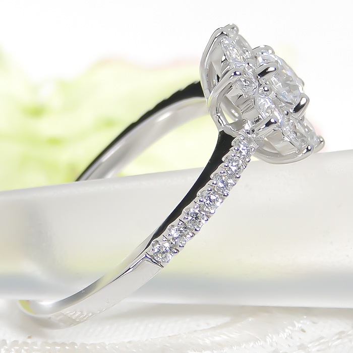 【Pt950】1.0ct ダイヤモンド フラワーリング【センター石 央宝石研究所ソーティング付】