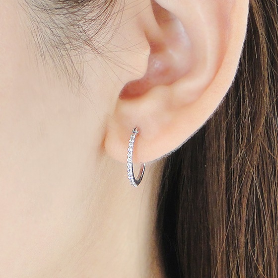 K18YG/WG【0.16ct】ダイヤモンド フープ ピアス