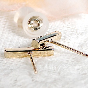 K18YG【0.2ct】ダイヤモンドバーピアス