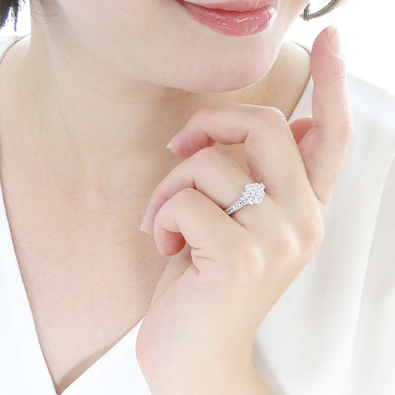 美品♡k18yg1ct上質ダイヤモンドフラワーリング Pt950/K18YG【1.12ct】ダイヤモンド フラワー リング