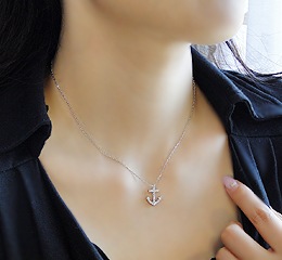 Pt900 ダイヤモンド リバーシブルペンダント【イカリ】