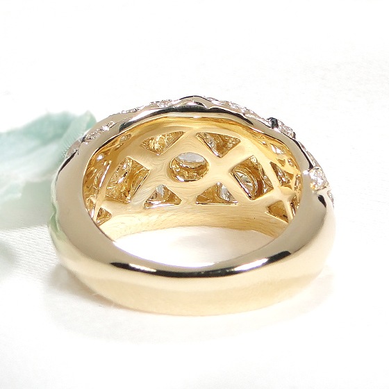 K18YG ゴージャスダイヤモンド リング 【2.90ct】中央宝石研究所ソーティング付