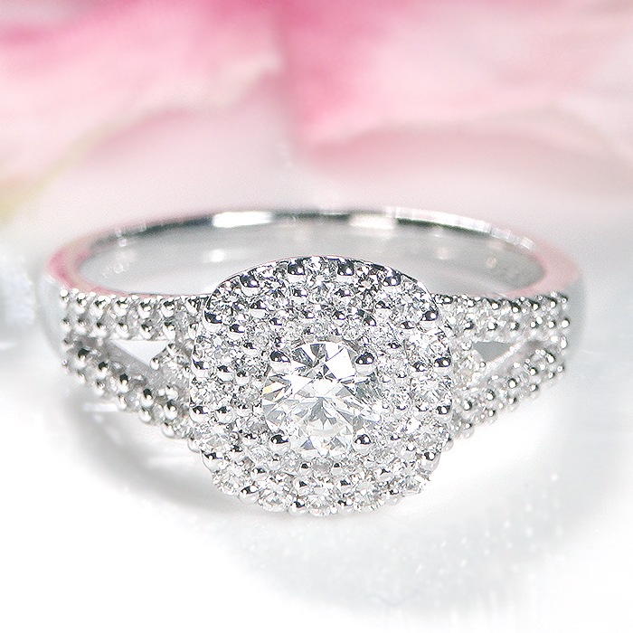 Pt950/K18YG ダイヤモンド 取り巻きデザイン リング【0.74ct】CSR0422