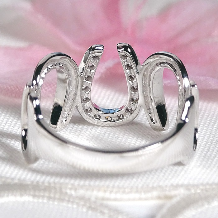 Pt900 天然ダイヤモンド 馬蹄 リング【0.17ct】CSR0427