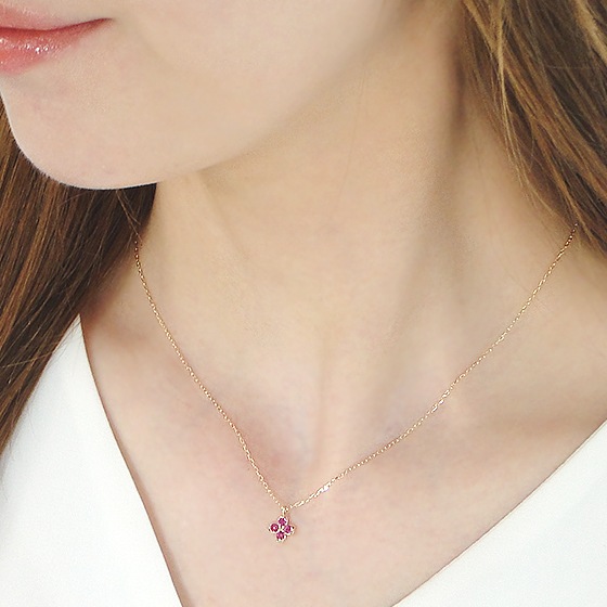 K10 18YG クローバー ネックレス　ルビー&ダイヤモンド